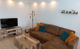 Grosse Auszeit Eifel Mit Sauna, Kamin Und Terrasse